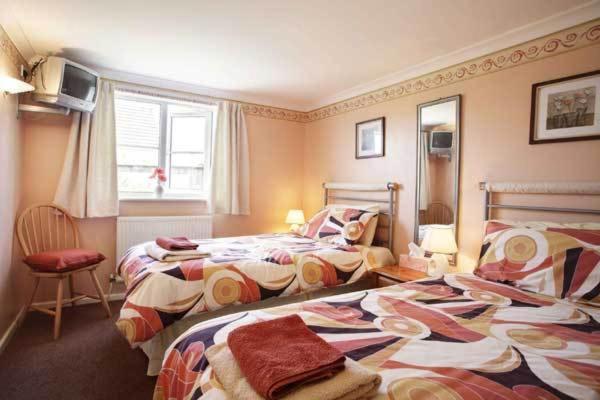 St Edmundsbury B&B Drayton  Room photo