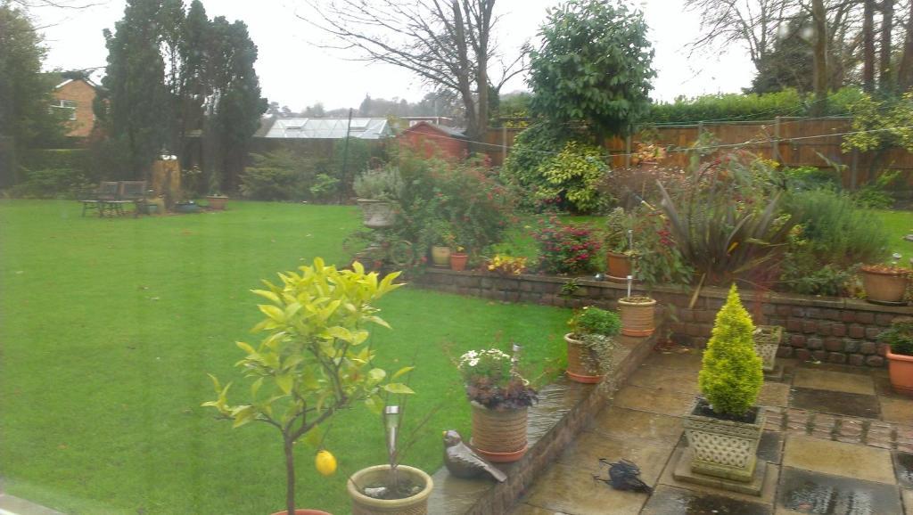 St Edmundsbury B&B Drayton  Room photo