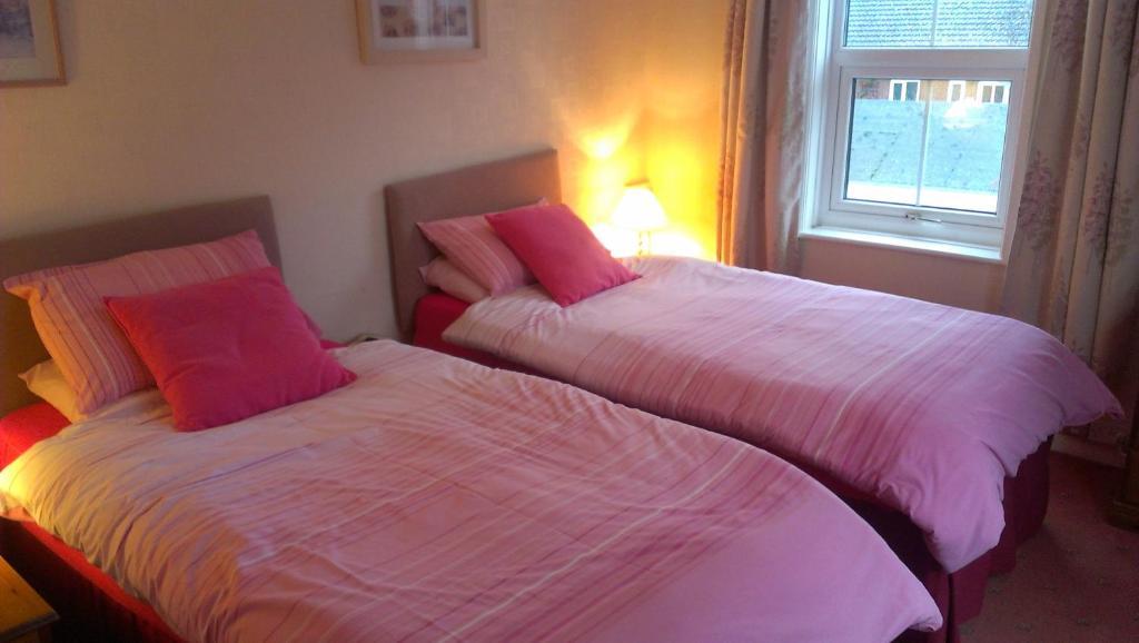 St Edmundsbury B&B Drayton  Room photo